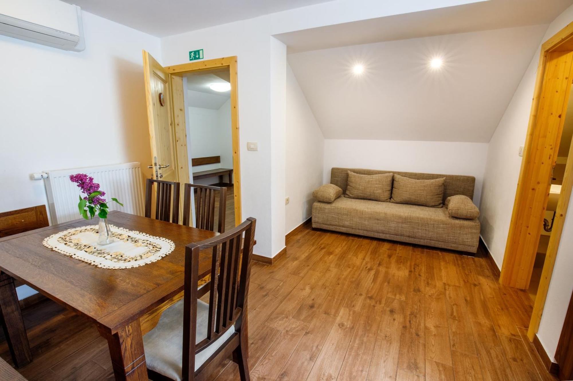 Kmetija Na Cendavs Apartment Cerkno Luaran gambar